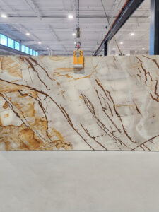 Palomino-Quartzite-Blk7373-Straight-scaled