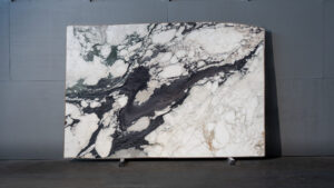 Calacatta-Viola-Extra-2cm-Polished-Blk11285-scaled