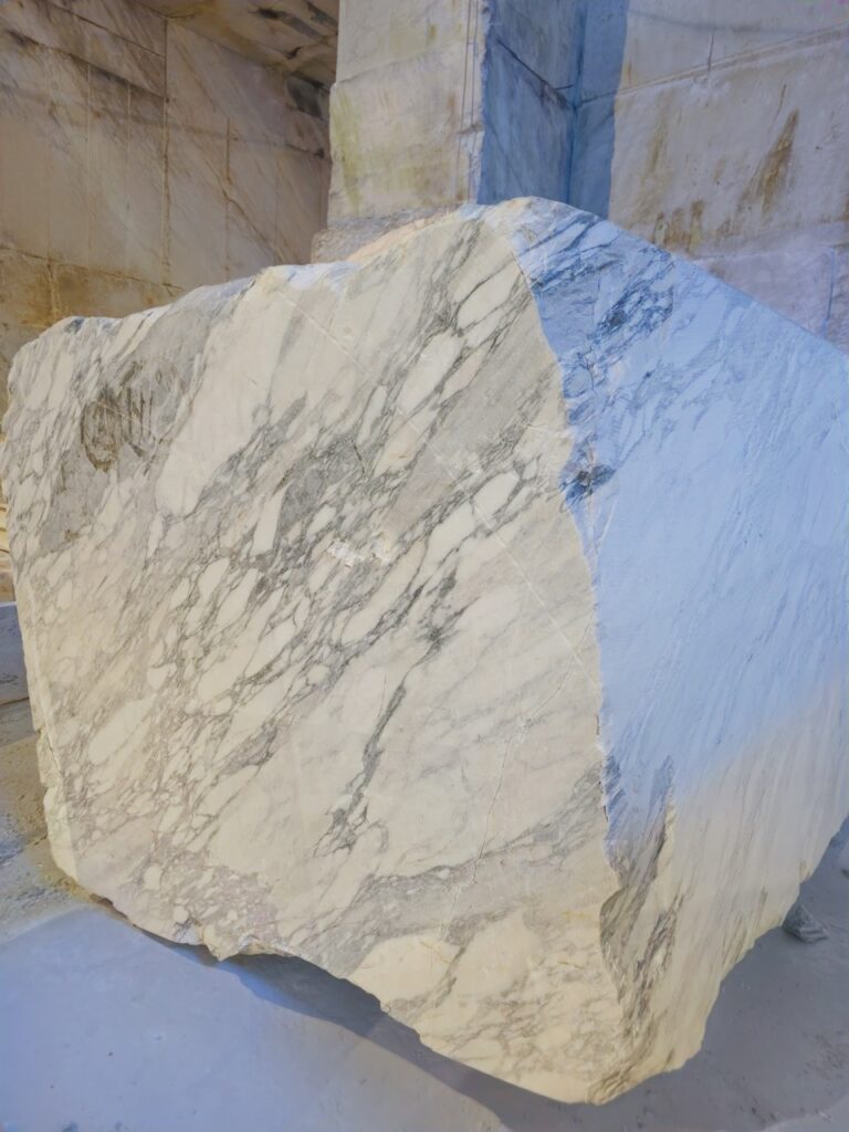 CAVA SURFACES – A supplier of premium, hand selected extravagant stone ...
