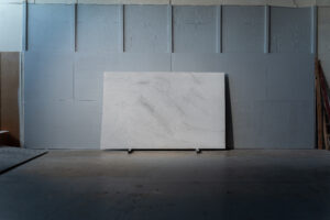 Gloria White 2cm Polished Quartzite Blk#NP009