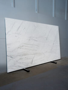 Gloria White 2cm Polished Quartzite Blk#003(5)