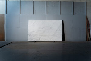 Gloria White 2cm Polished Quartzite Blk#003(2)