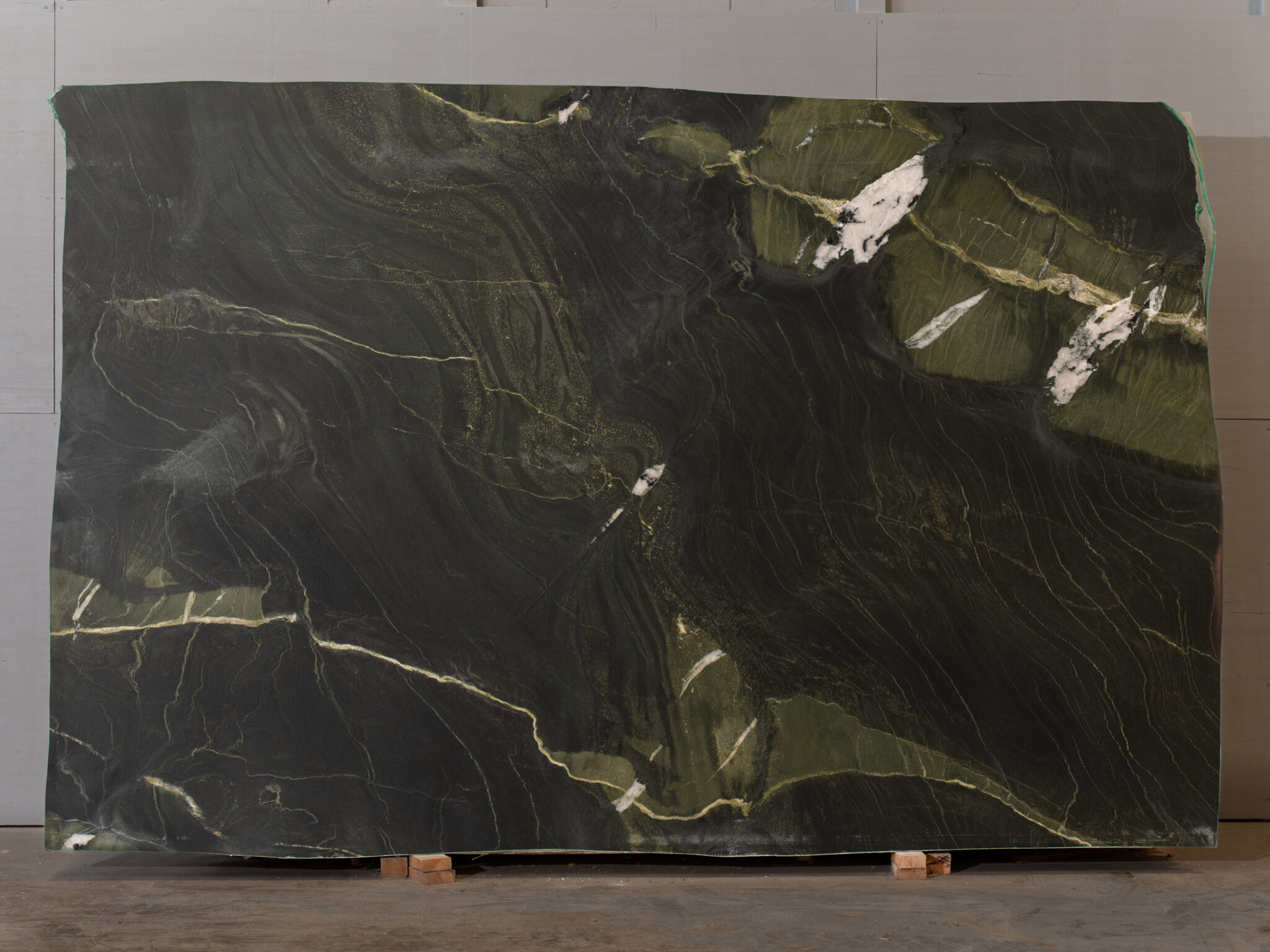 Avocatus Quartzite Slab – CAVA SURFACES
